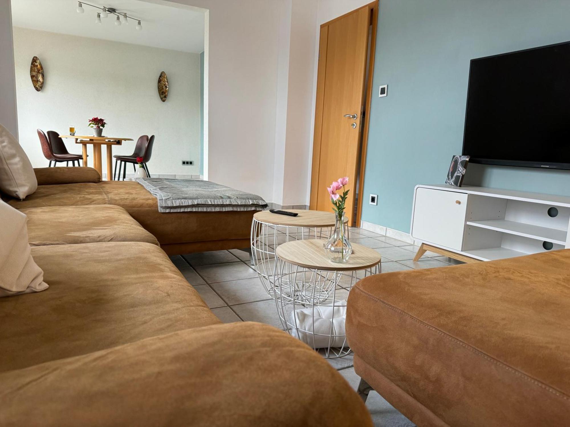 Ruhrpott Residenz - 3 Zimmer Suite - 70Qm Mit Balkon Oberhausen  Buitenkant foto