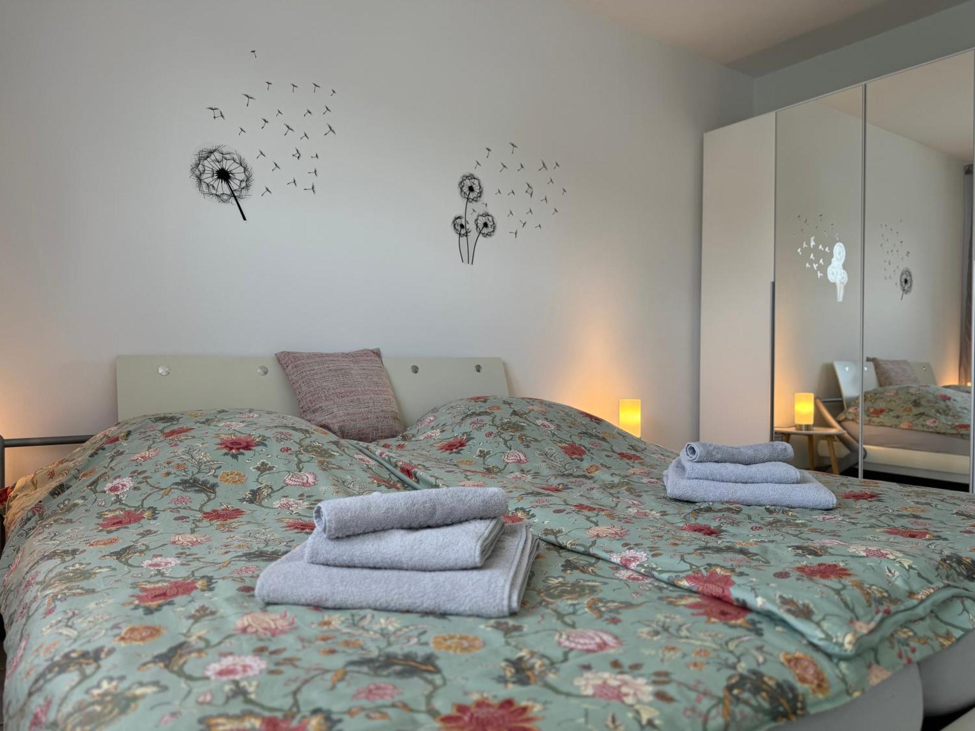 Ruhrpott Residenz - 3 Zimmer Suite - 70Qm Mit Balkon Oberhausen  Buitenkant foto